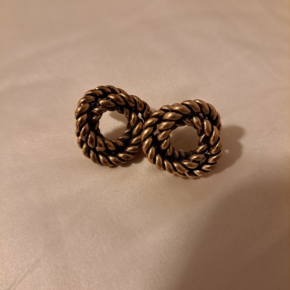 Vintage Earrings 9/21